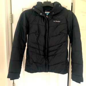 Black Columbia puffer jacket, size S